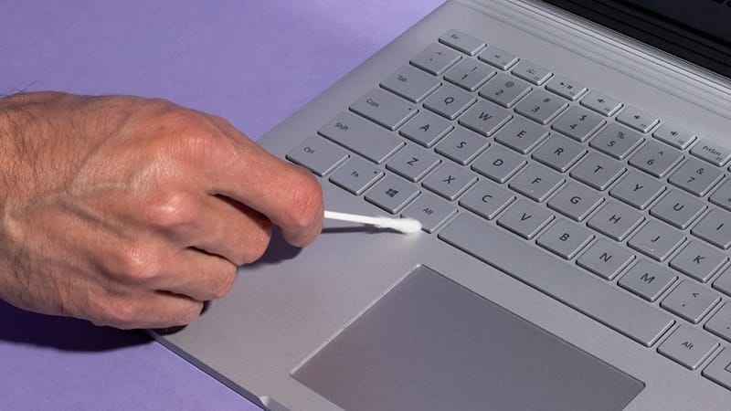 Bàn Phím Laptop Bị Liệt: Nguyên Nhân & 8 Cách Khắc Phục 12 8 Cách Khắc Phục Lỗi Bàn Phím Laptop Bị Liệt Đơn Giản Tại Nhà 🛠️