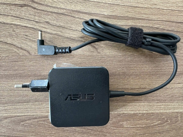 Sạc Laptop ASUS 45W - 2.37A - Chân Nhỏ 4.0x1.35mm (Vuông Zin)
