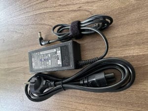 Sạc Laptop ASUS 65W - 3.42A Chân Thường 5.5 x 2.5mm (Chữ Nhật Zin) 8 Sac Laptop ASUS 65W 3.42A Chan Thuong 5.5 x 2.5mm Chu Nhat Zin 4