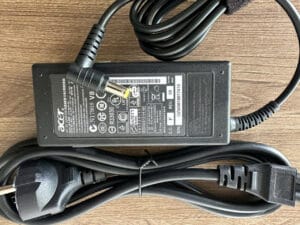 Sạc Laptop Acer 65W - 3.42A Chân Thường 5.5mm x 1.7mm ZIN 8 Sac Laptop Acer 65W 3.42A Chan Thuong 5.5mm x 1.7mm ZIN 3