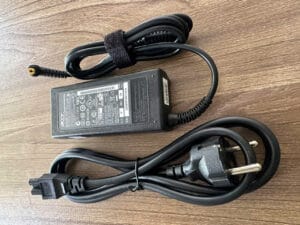 Sạc Laptop Acer 65W - 3.42A Chân Thường 5.5mm x 1.7mm ZIN 9 Sac Laptop Acer 65W 3.42A Chan Thuong 5.5mm x 1.7mm ZIN 5