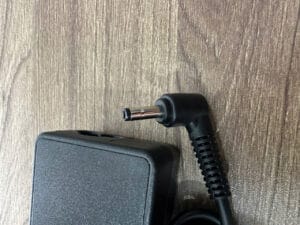 Sạc Laptop Lenovo 20V - 3.25A Ideapad - Đầu Tròn Nhỏ 4.0 * 1.7mm, Cục Sạc Chữ Nhật - 9 Sac Laptop Lenovo 20V 3.25A Ideapad Dau Tron Nho 4.0 1.7mm Cuc Sac Chu Nhat 5 e1751096550864